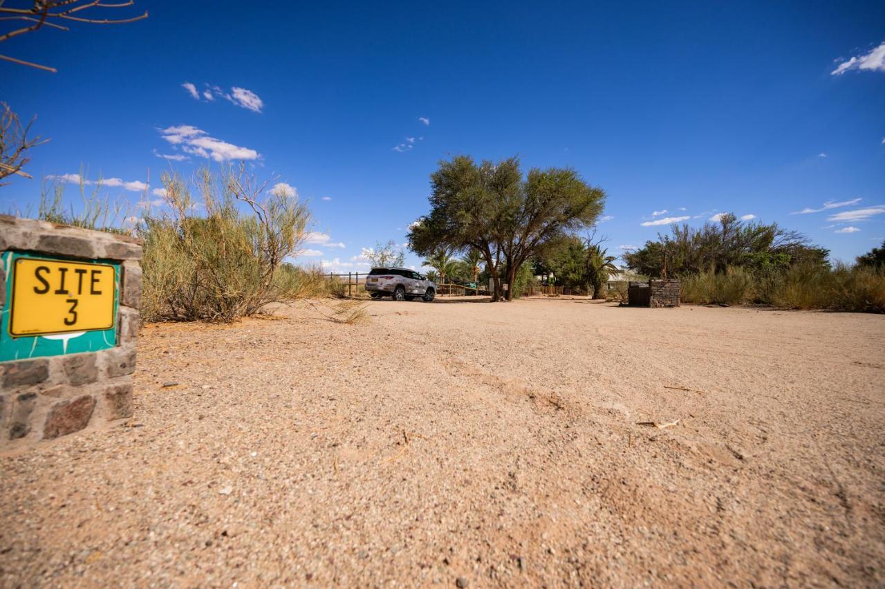 Canyon Roadhouse Campsite Fish River Canyon Exteriör bild